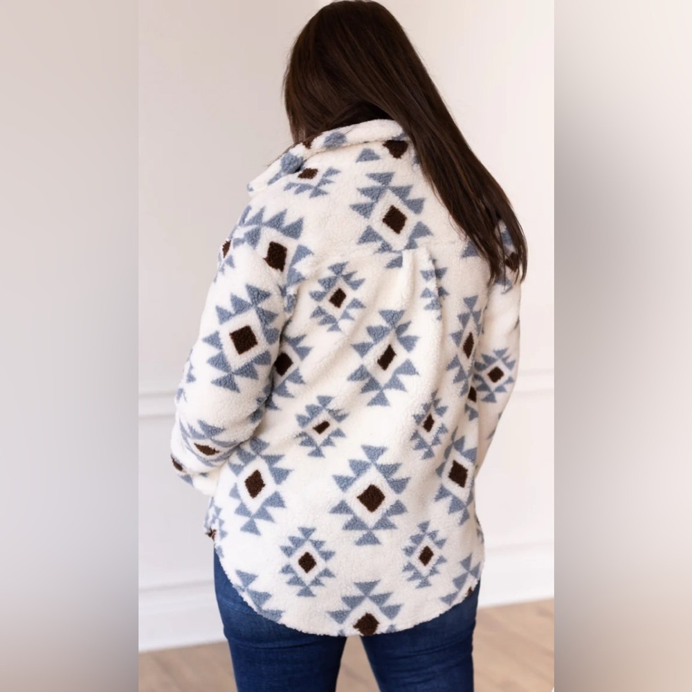 Grace & Emma "She Could Be The One" ivory aztec pattern sherpa jacket. 2XL. NWT - Picture 4 of 14